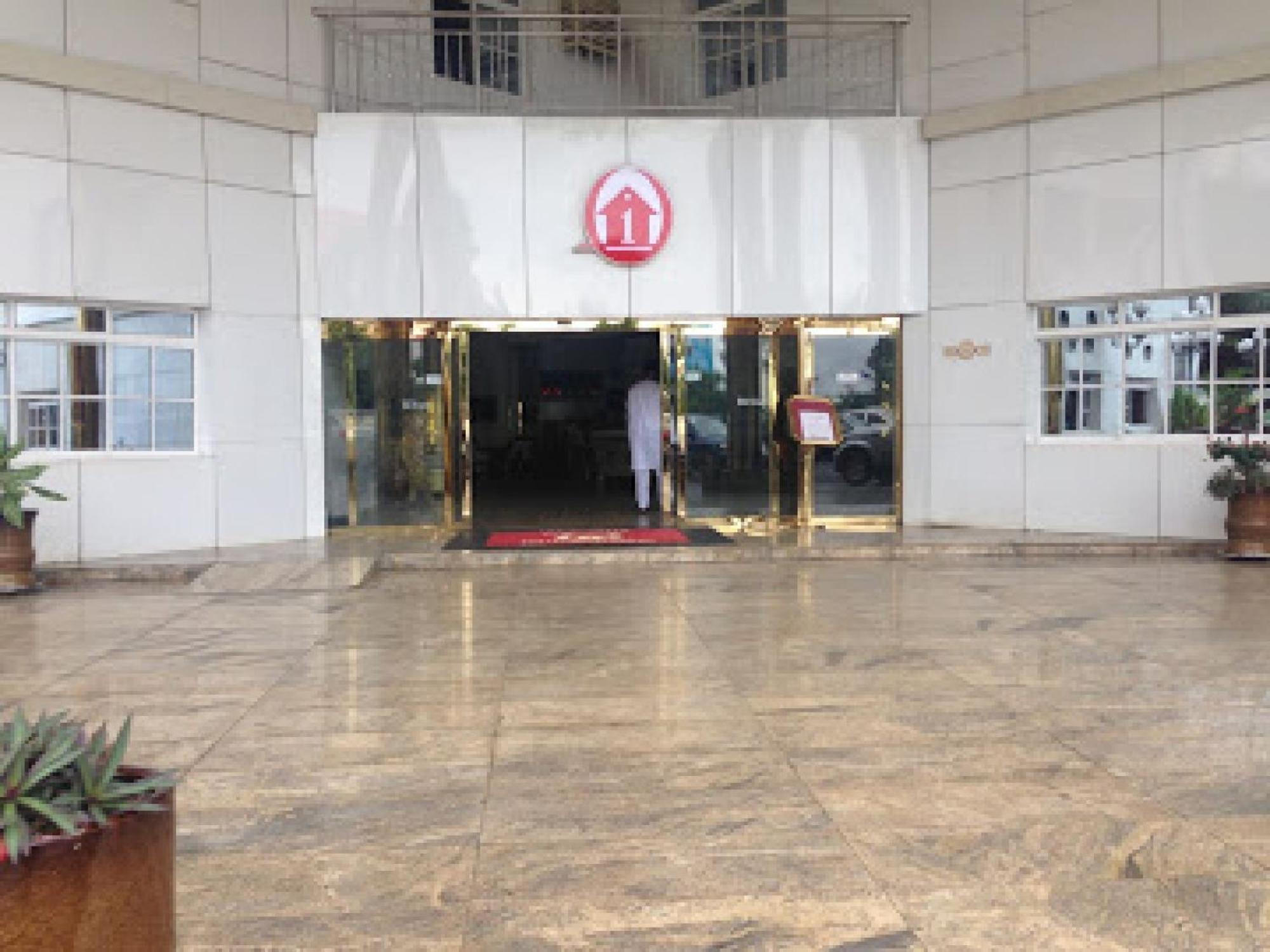 Room In Bb - Immaculate Royal International Hotel Owerri Buitenkant foto