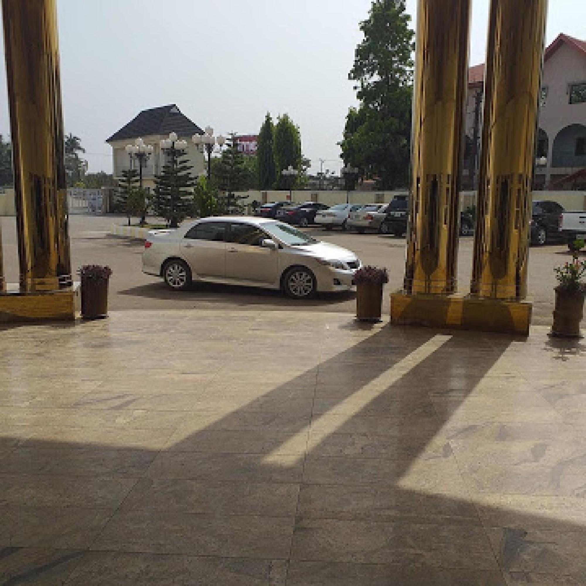 Room In Bb - Immaculate Royal International Hotel Owerri Buitenkant foto