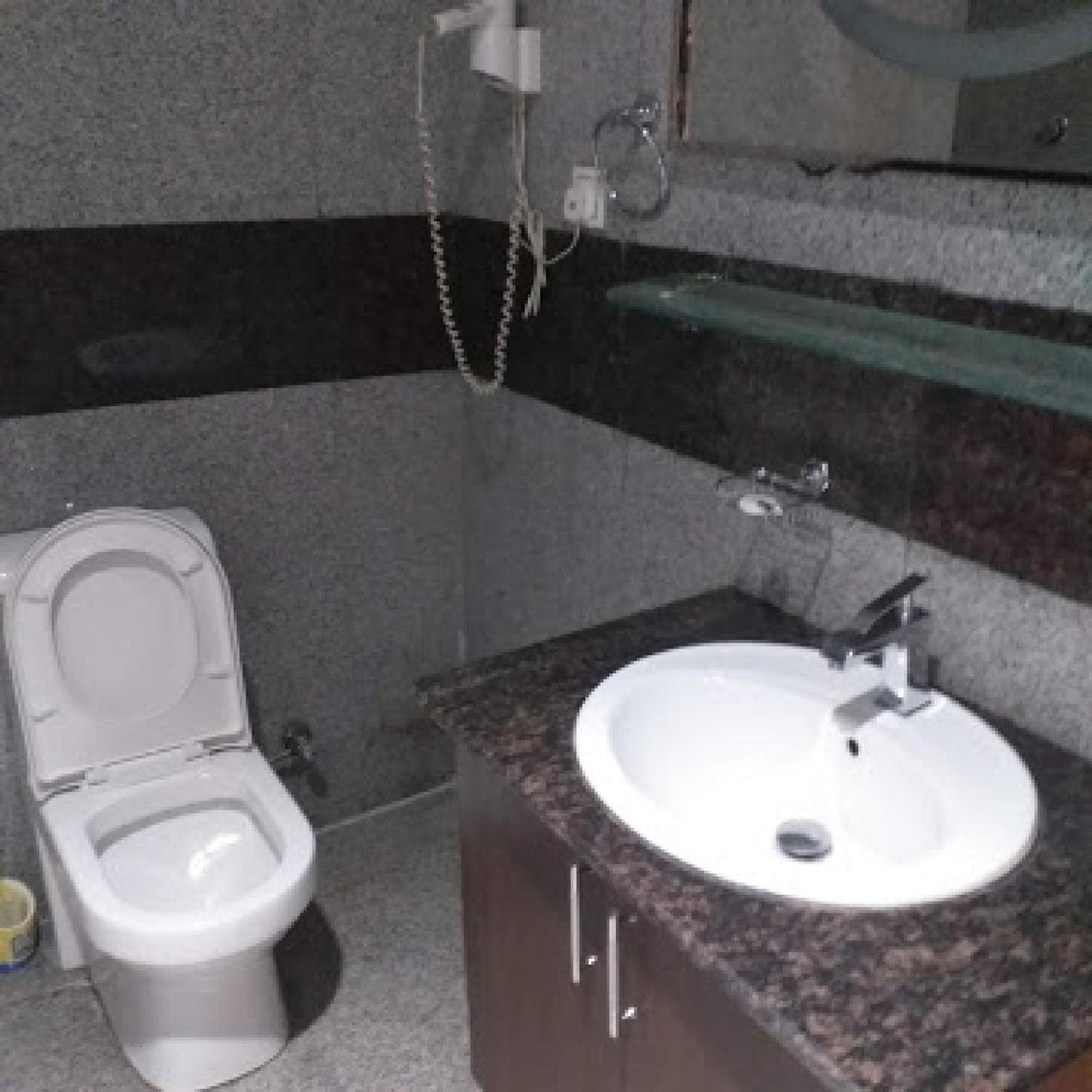 Room In Bb - Immaculate Royal International Hotel Owerri Buitenkant foto
